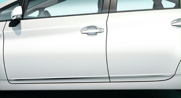 Boční chromové lišty Prius